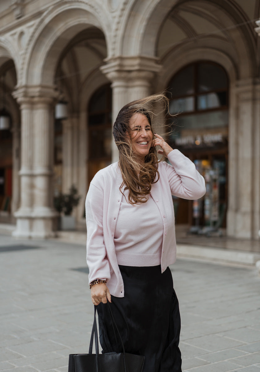 Cardigan en cachemire avec couronne de princesse