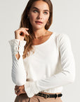 White long-sleeved shirt with cuff decoration