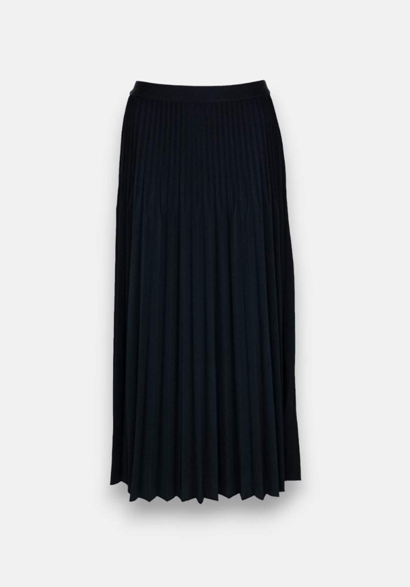 Black pleated skirt